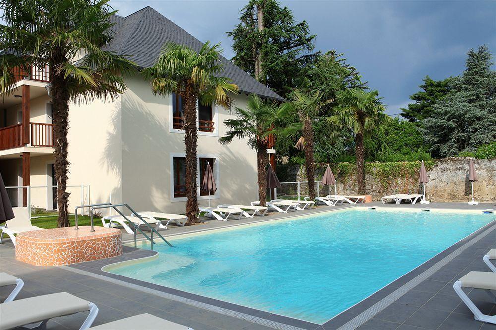Comfort Aparthotel Lourdes L'Acacia Экстерьер фото