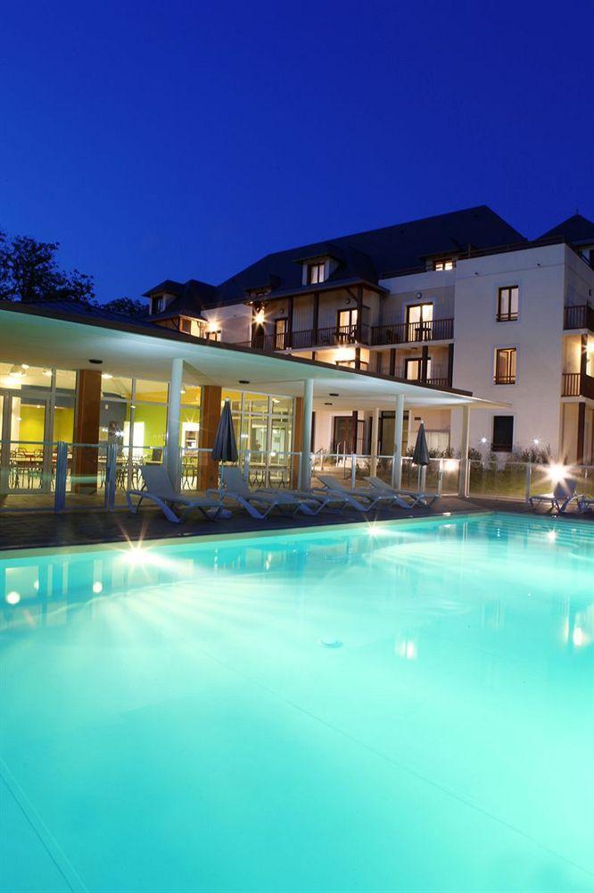 Comfort Aparthotel Lourdes L'Acacia Экстерьер фото